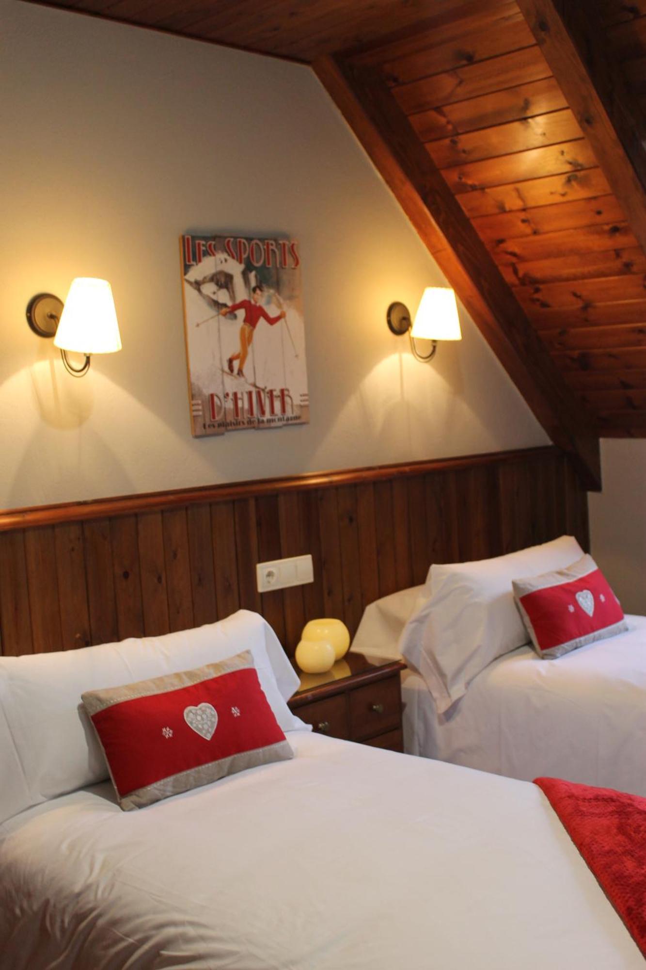 Hotel Snoe Beret Vielha Ruang foto